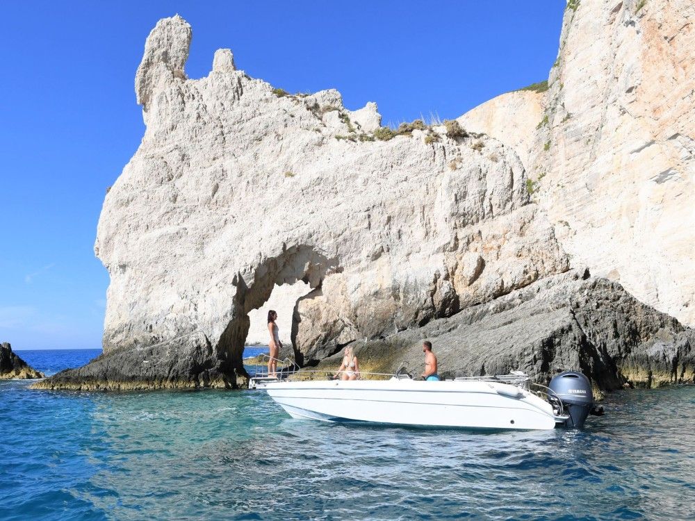 Charter a 7m (23 ft) Speedboat and Experience Shipwreck Beach & Blue Caves from Porto Vromi