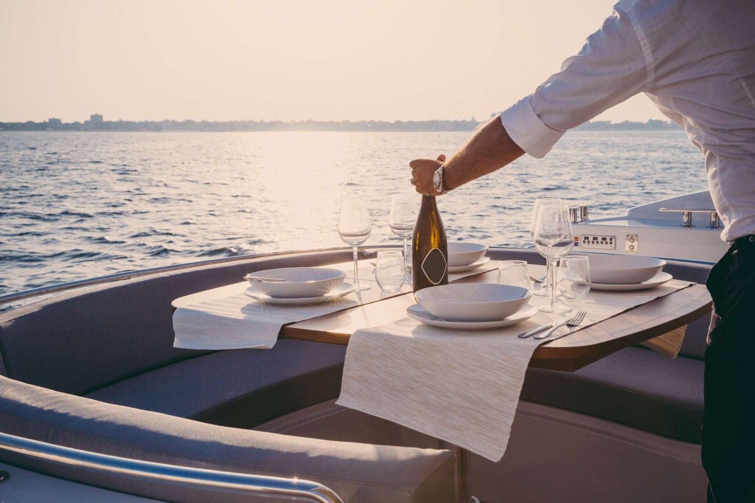 picture from activity Dine on Board